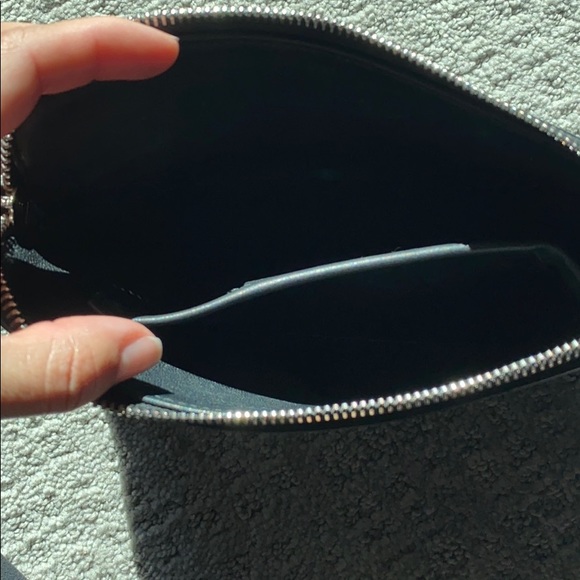 Authentic balenciaga calf skin pouch - Picture 6 of 7